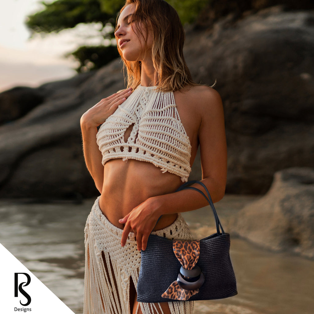 La Victoria Collection