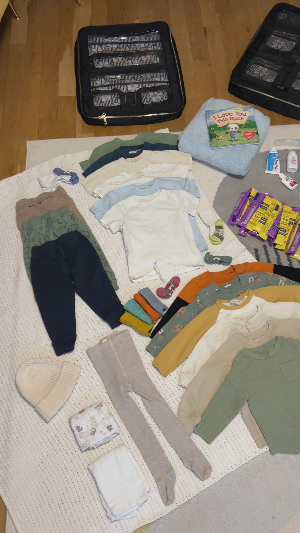 Luggage Organizer Garments and More | Medium